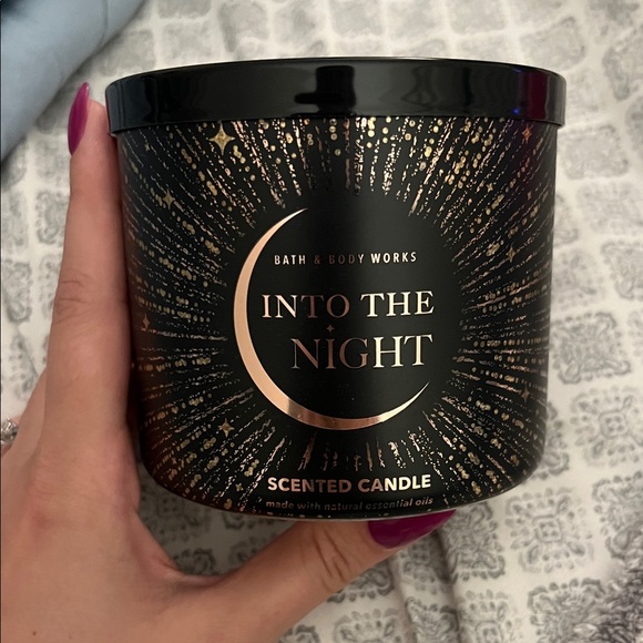 Bath & Body Works Other - Bath & Body Works Black and Gold Scented Candle